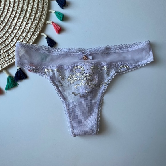 Victoria's Secret Body By Victoria Shimmer Lace-Front Thong Panty Lavender XS - Picture 6 of 7
